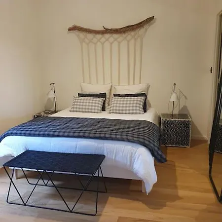 Paradise, 5 Suites Villa