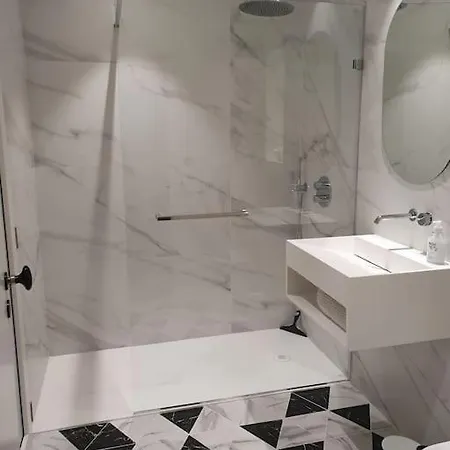 Villa Paradise, 5 Suites